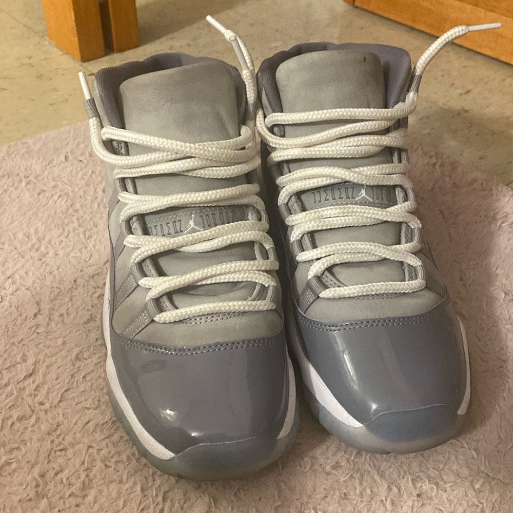 Size 7 Grade school Cool Greys